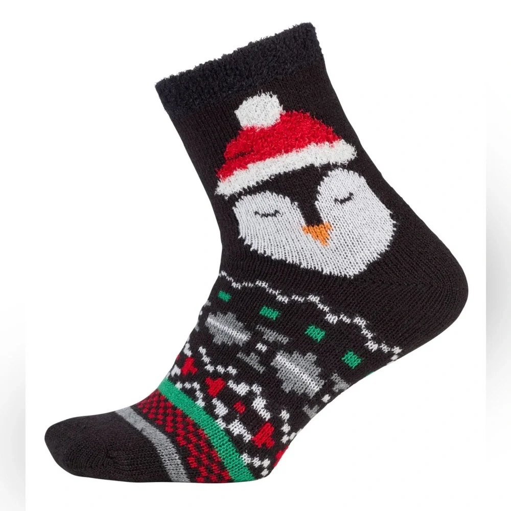 NEW Northeast Outfitters Cozy Cabin Aloe Infused Black Penguin Ankle Socks